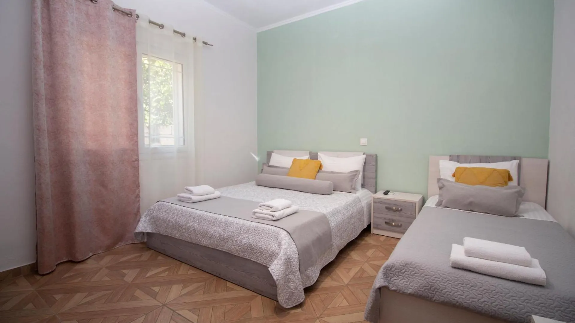 Апартаменты Dagos Rooms Дхерми Албания