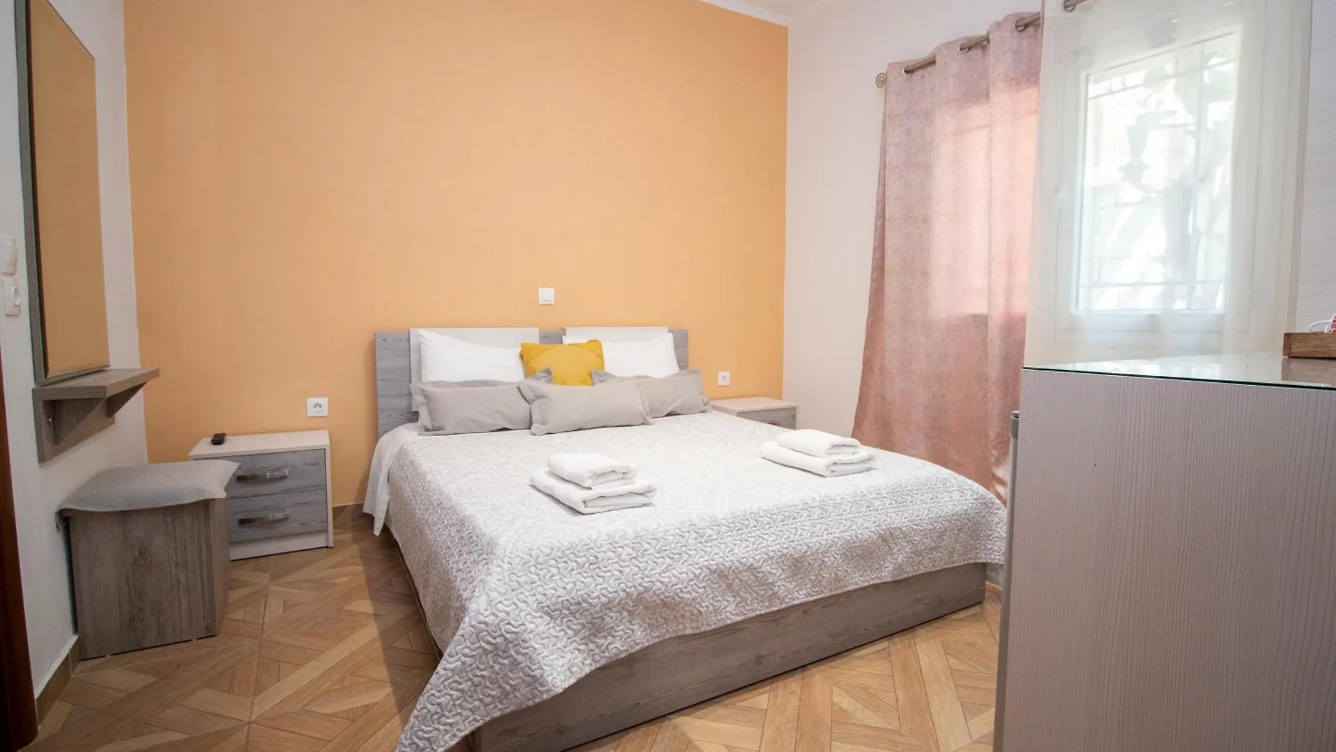 Dagos Rooms Dhërmi Lejlighed