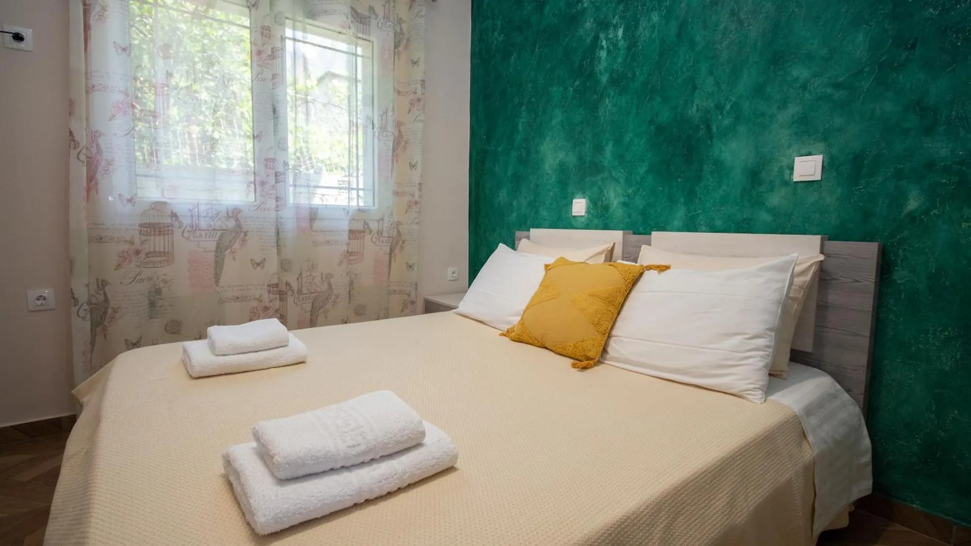 Dagos Rooms Dhërmi 0*,  Albanien